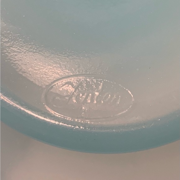 Beautiful blue opaline Fenton bowl 9” rolled edged - Picture 3 of 6